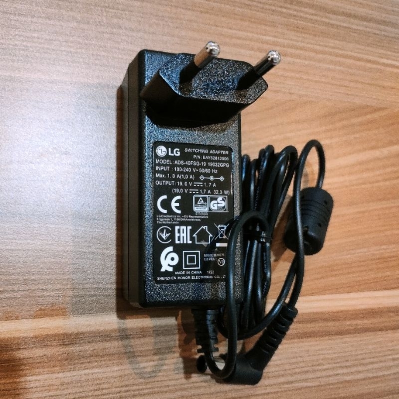 ADAPTOR LG ORIGINAL 19 VOLT 19V 1.7 AMP SWITCHING ADAPTER ADS-40FSG-19