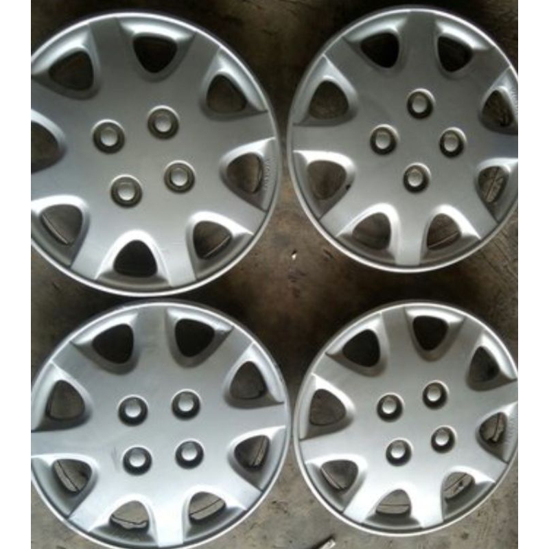 tutup velg welldop Starlet ring 13 hrga satuan