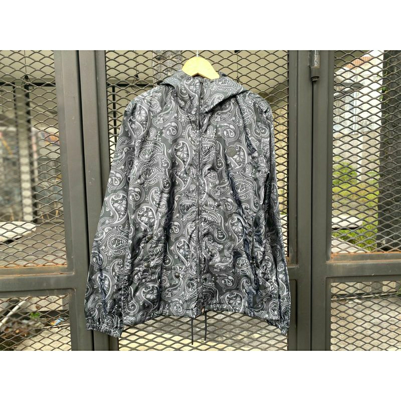 zip hoodie pretty green Paisley black size M