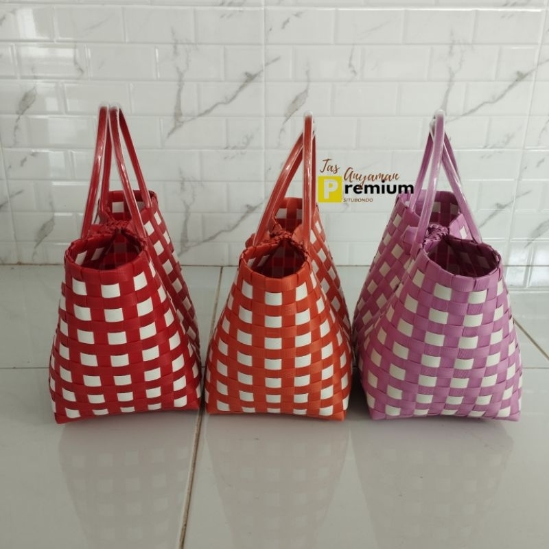 (R11 Polka) 17x17x23 cm Tas Hampers/ Tas Souvenir/ Tas Parcel/Tas anyaman premium situbondo