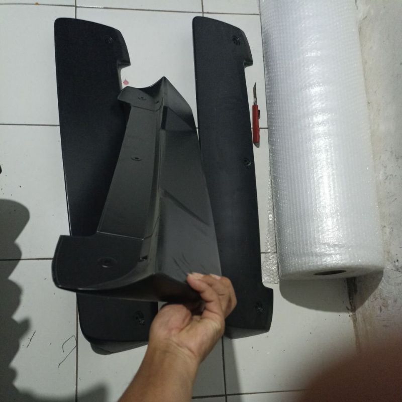 Spoiler Plastik Suzuki Grand Vitara 1993-1999 Sidekik tanpa cat