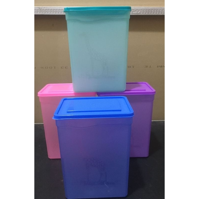 toples plastik jerapah warna warni