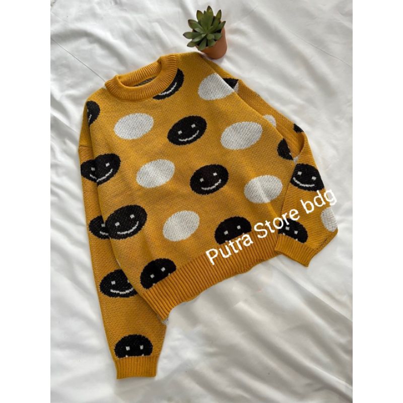 SWEATER AYUNDA MOTIF SMILE