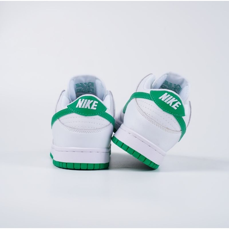 Sepatu Nik Sb Low White Green