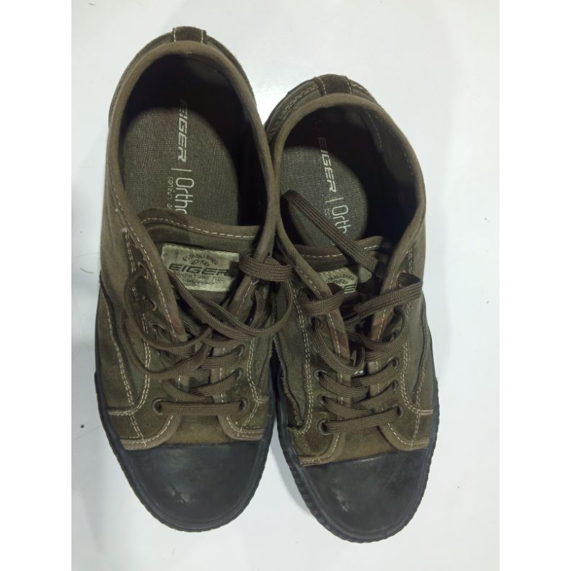 Sepatu eiger riding second