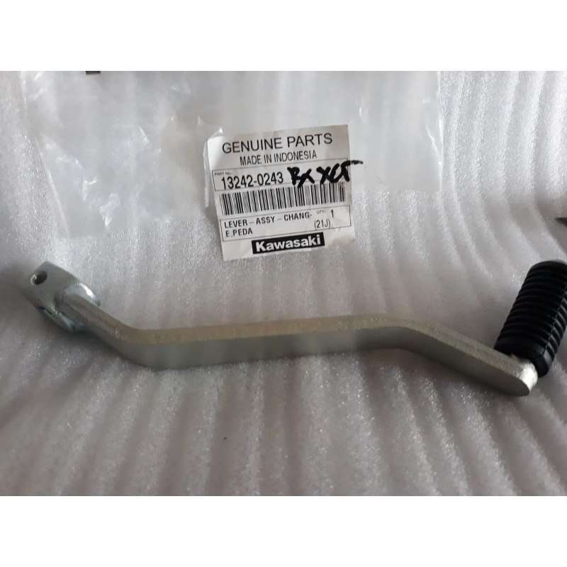 pedal operan gigi klx  150