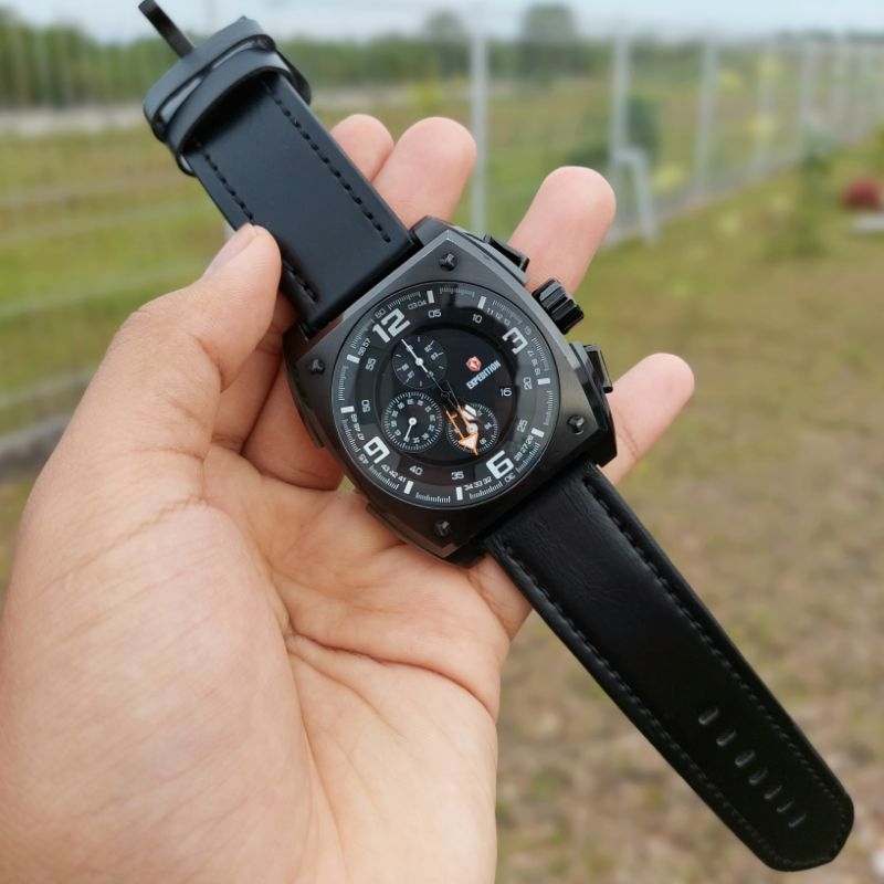 jam tangan pria Expedition design kotak jarang ada second bekas masih bagus seri E6651M