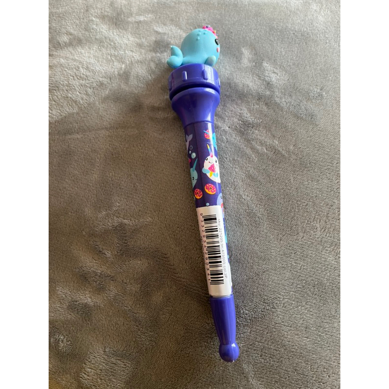 

Pulpen Smiggle Dolphin putar