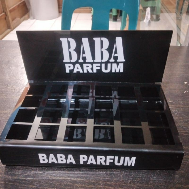 rak parfum BABA akrilik