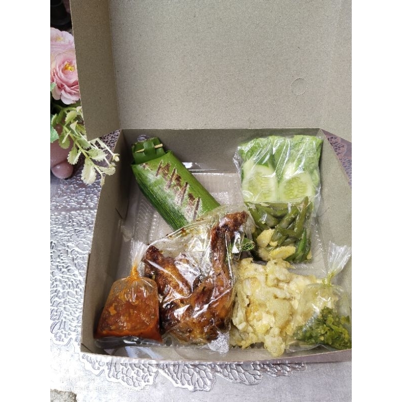 

Nasi Box/ Nasi Kotak/ Nasi Bakar / Paket kumplit