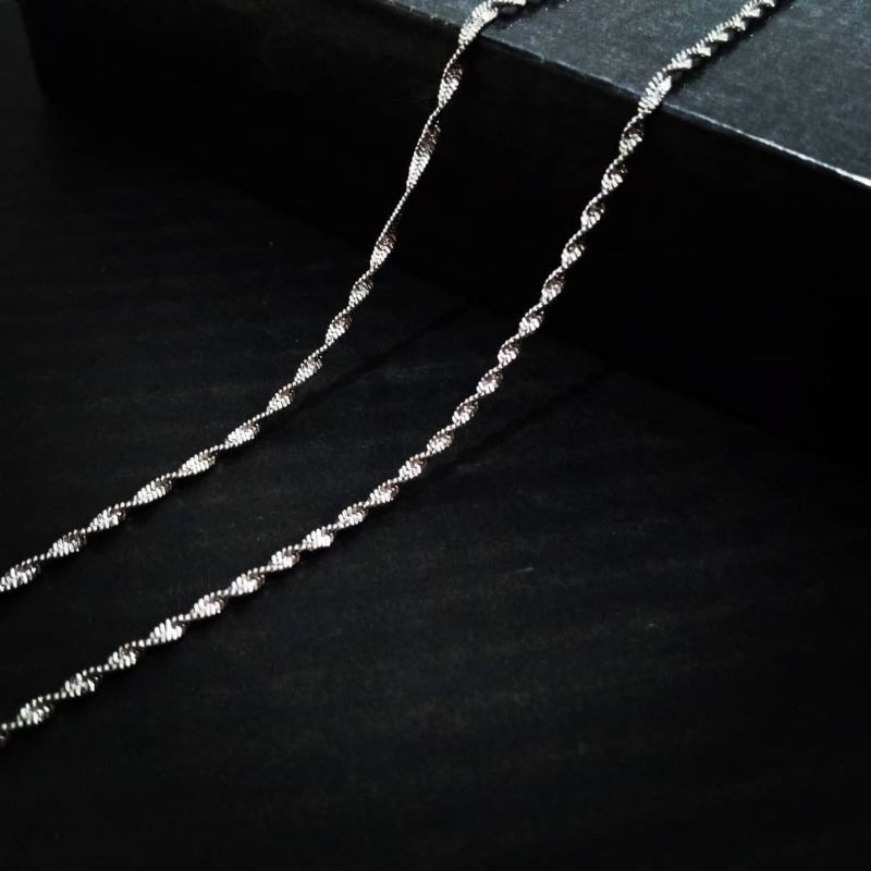 KALUNG GAYA CASUAL UNISEX / KALUNG TITANIUM PRIA WANITA TERMURAH