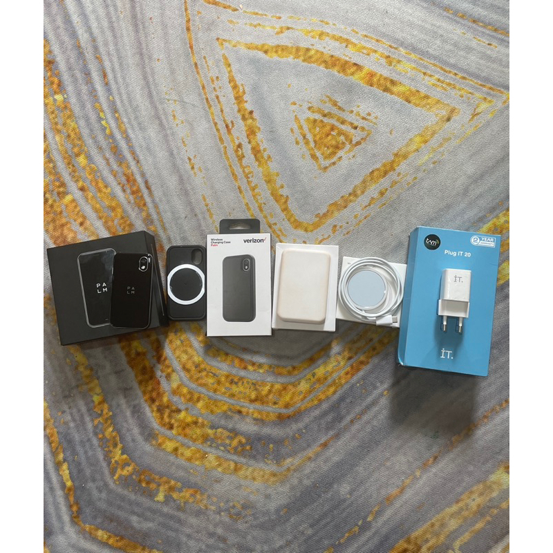 Paket Case Palm PVG100 HP Mini Mungil Wireless Charger