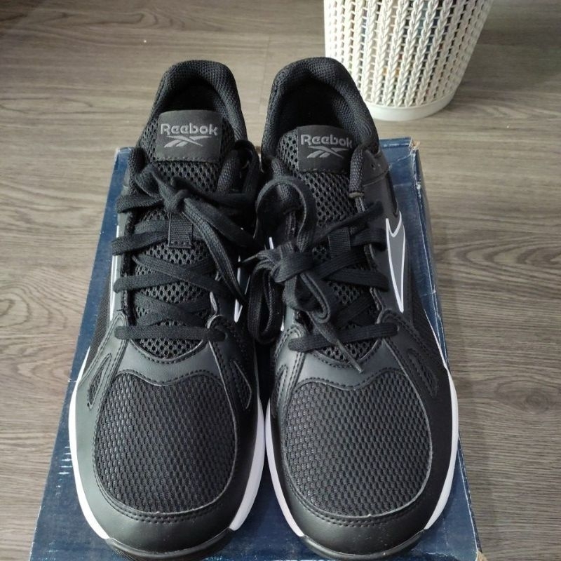 Sepatu Reebok Advanced Trainer FV4679