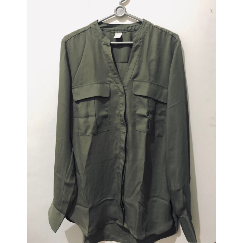 NEW kemeja HM HnM H&M polyester olive