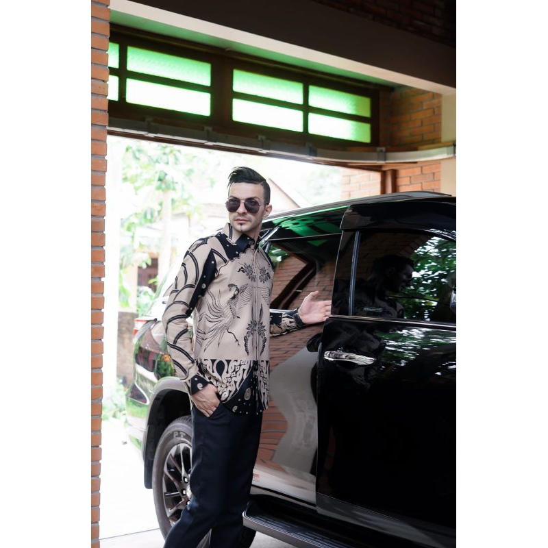KEMEJA BATIK PRIA  BRAMASA  SLIMFIT LAPIS FURING