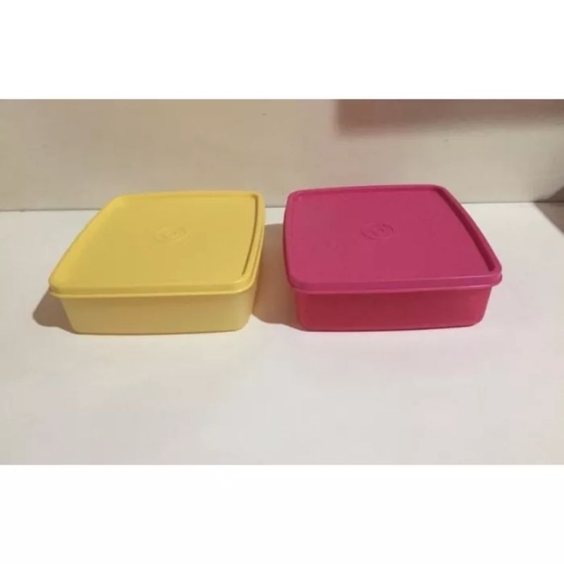Tupperware LolyTup Square Away. Tempat Makan