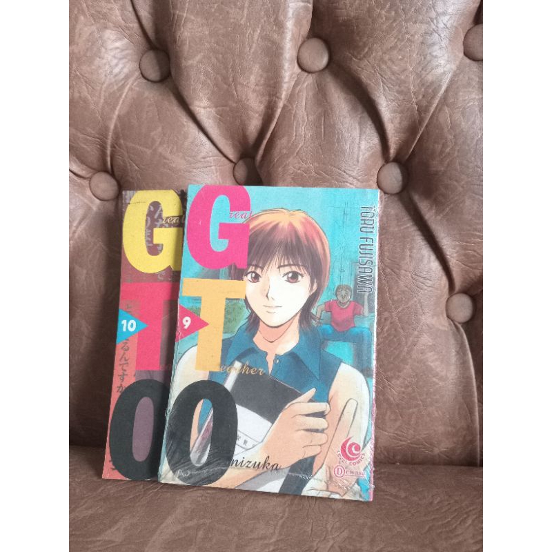 Komik Great Teacher Onizuka (GTO)