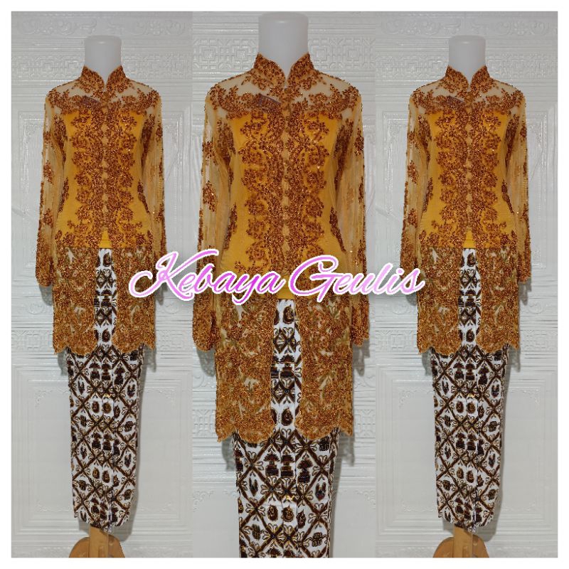 satu set kebaya pesta ibu besan / ibu hajat