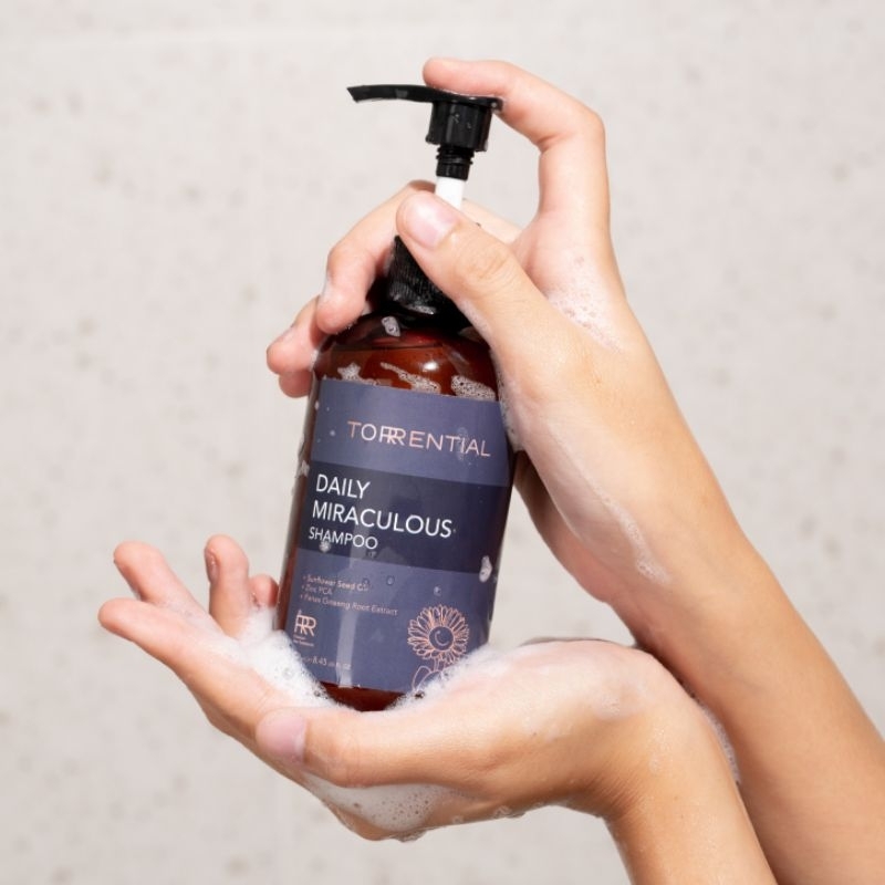 TORRENTIAL SHAMPOO ANTI-KETOMBE DAILY MIRACULOUS SHAMPOO MENGATASI RAMBUT RONTOK DAN KETOMBE