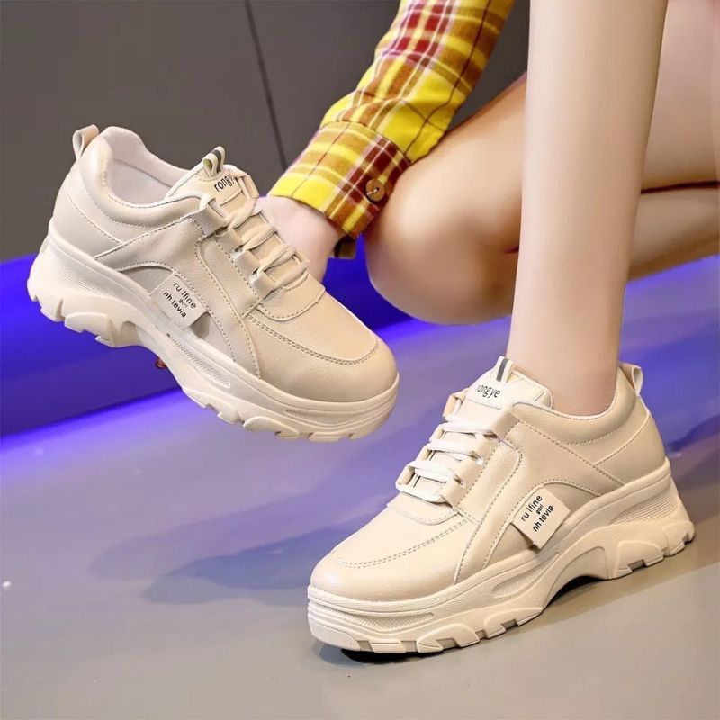 Sepatu Sneakers Wanita Putih Korea Import Casual Fashion Shoes