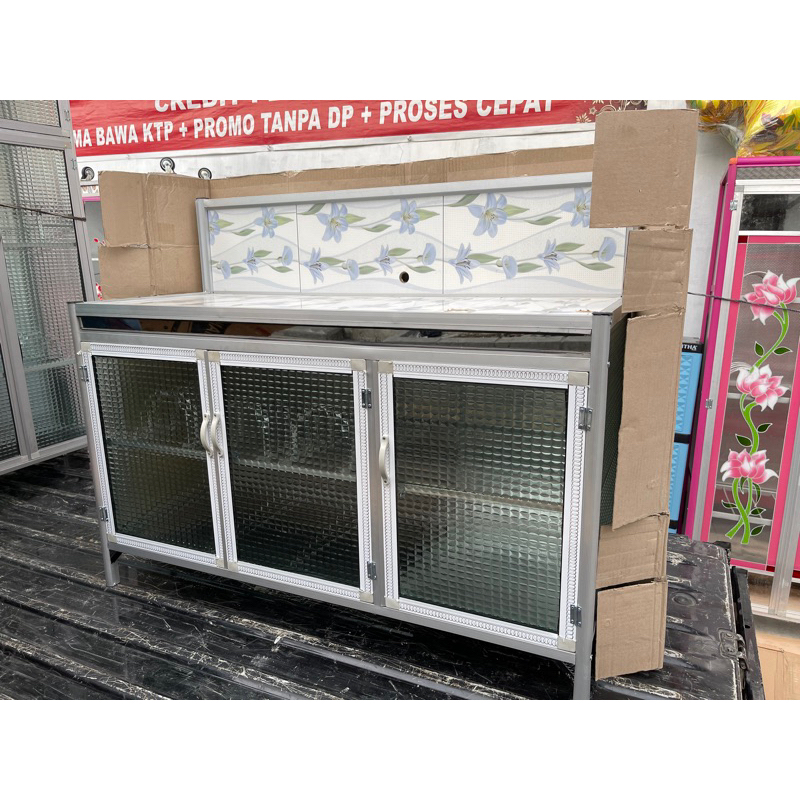 Meja Keramik Rak Kompor 3 Pintu Kaca