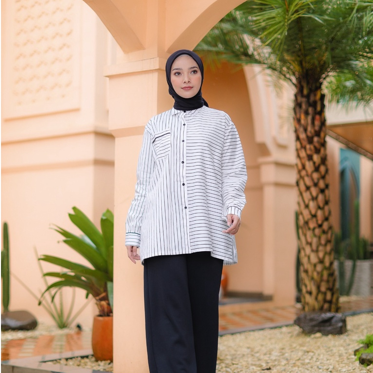 Eleanorre Saba Top Stripe Atasan Muslim Wanita