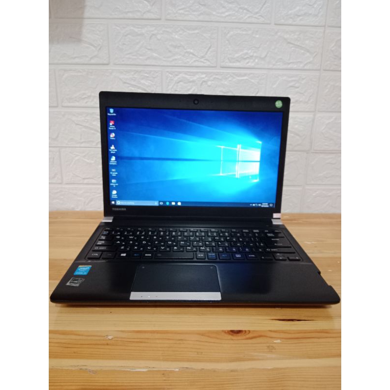 Laptop Toshiba Dynabook core i5 gen 4, Ram 4gb/ssd 128gb mulusss