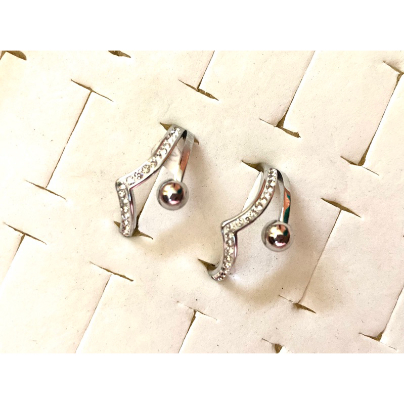 Cincin titanium emas putih