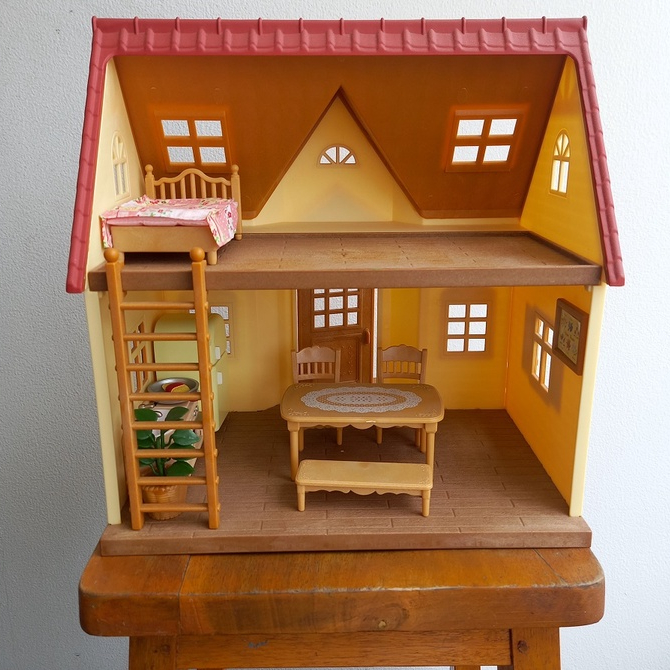 Sylvanian Families House Set with Refrigerator Kitchen Set and Bed Original Second - Silvanina Famil