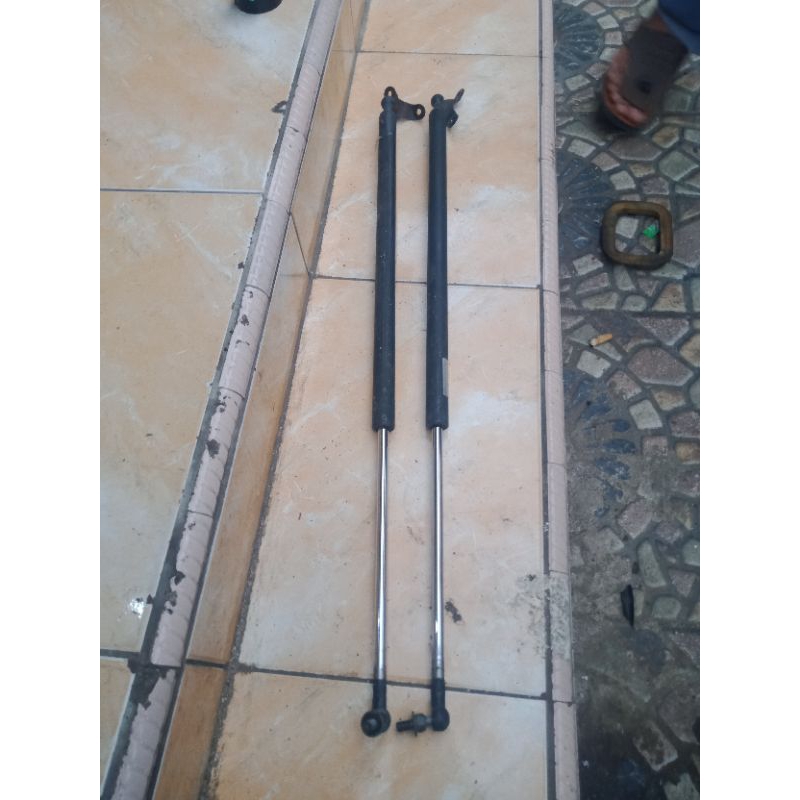 Hidraulik Pintu Bagasi Honda Stream