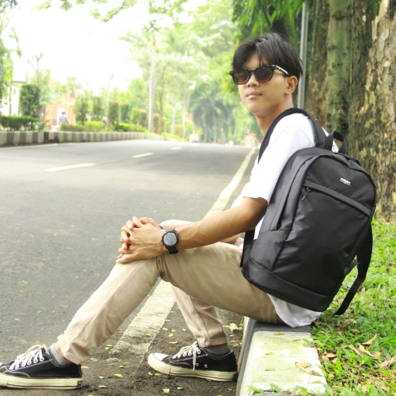 Tas ransel sekolah dan olahraga Daypack Fansy Deo