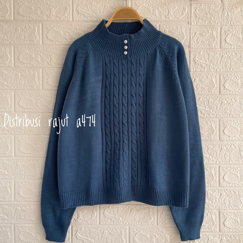 HOZURA SWEATER RAJUT KANCING MUTIARA MOTIF CABLE KERAH TINGGI WANITA OVERSIZE