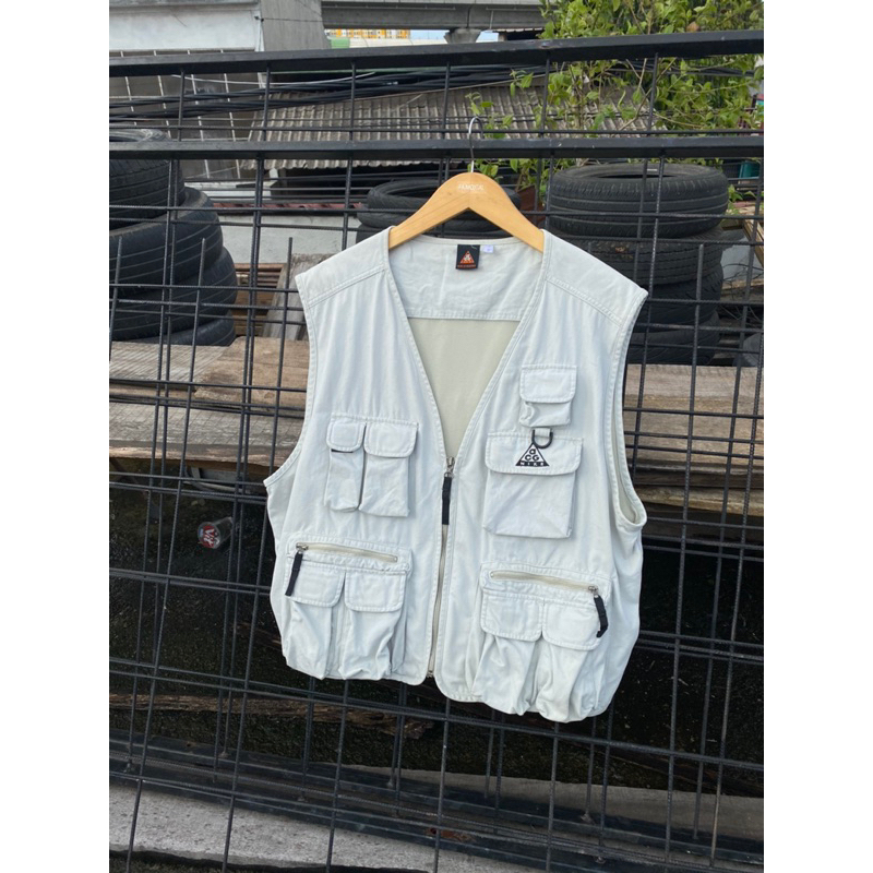 nike vest acg vintage