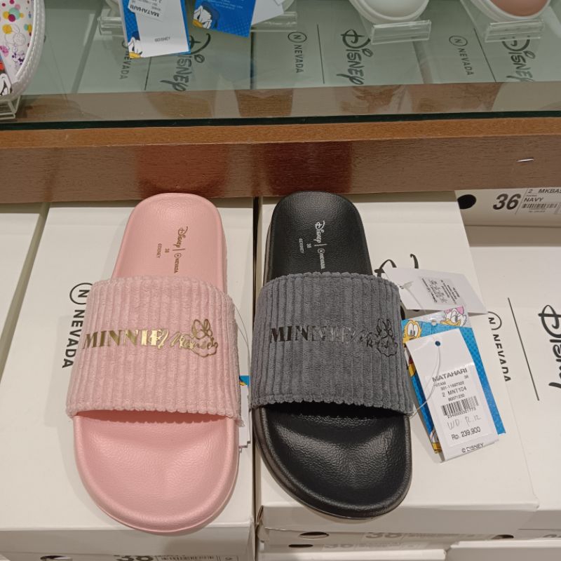 Sandal flat wanita Disney x Nevada branded Matahari