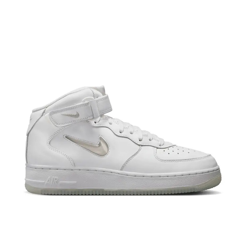SEPATU NIKE AIR FORCE 1 MID 07 DZ2672101
