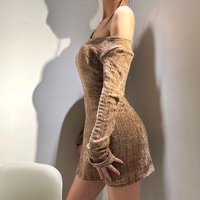 【AMY J】U-Neck Long Sleeve Slim Fit Mini Knitted Dresses  7518