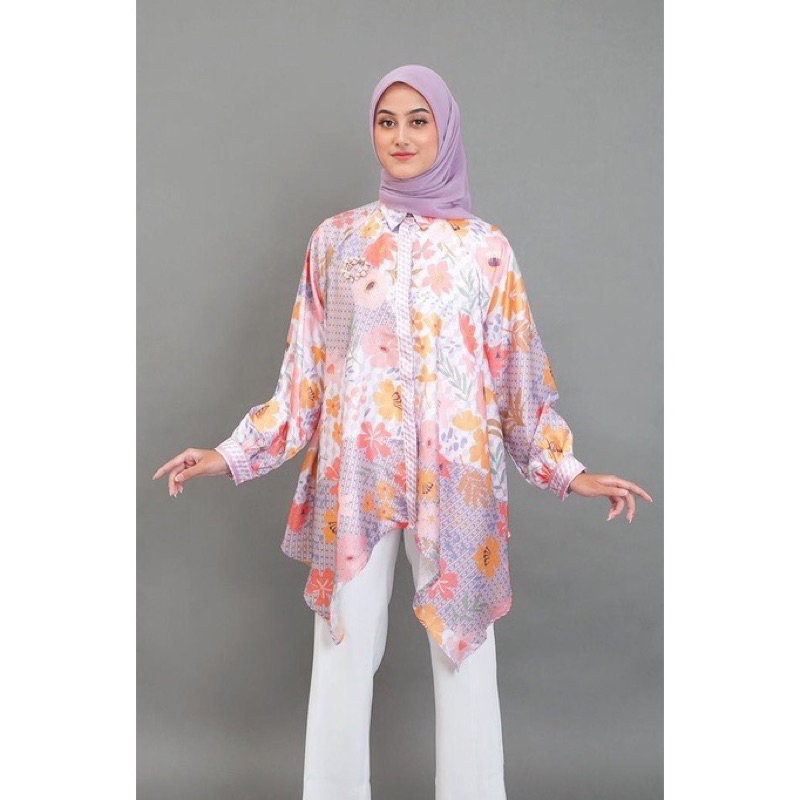 Nada Puspita - Fiori Ruffle Long Shirt Peach