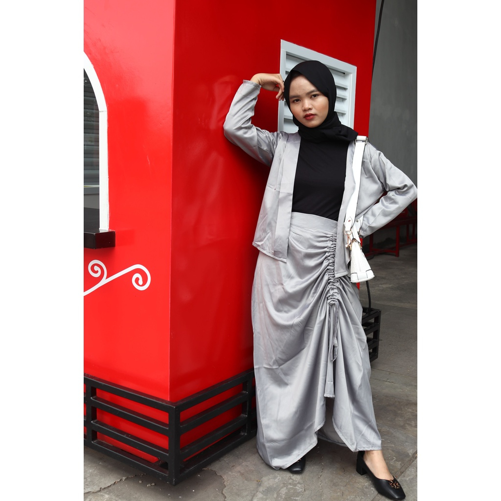 Nasira Set Baju Wanita Dewasa LD 105cm Fit To L+ Bahan Satin Premium / Fashion Muslim Lebaran Wanita Terbaru Beraneka Warna