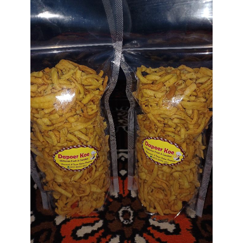 

Kue Bawang