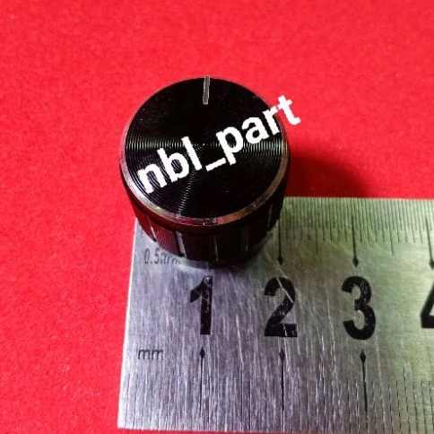 Knop potensio 20mm hitam
