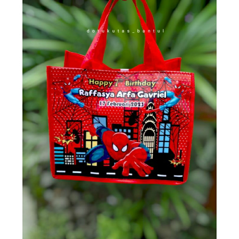 

tas ultah/tas ulang tahun anak/tas ultah custom/goodiebag ultah