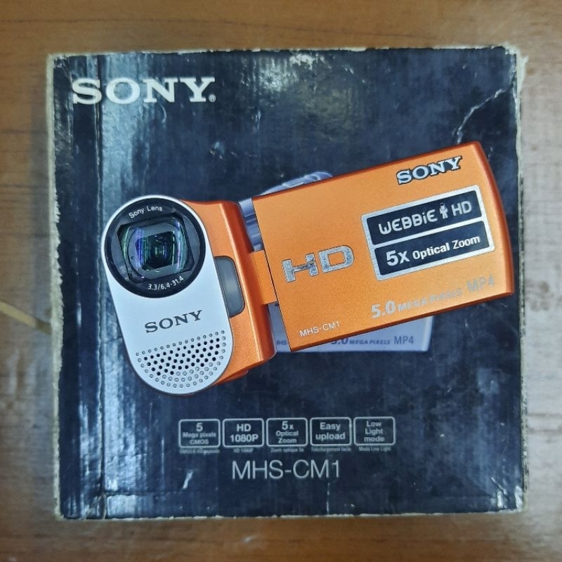 Handycam Sony MHS-CM1 HD Webbie Camcorder Orange 5.0 Mega