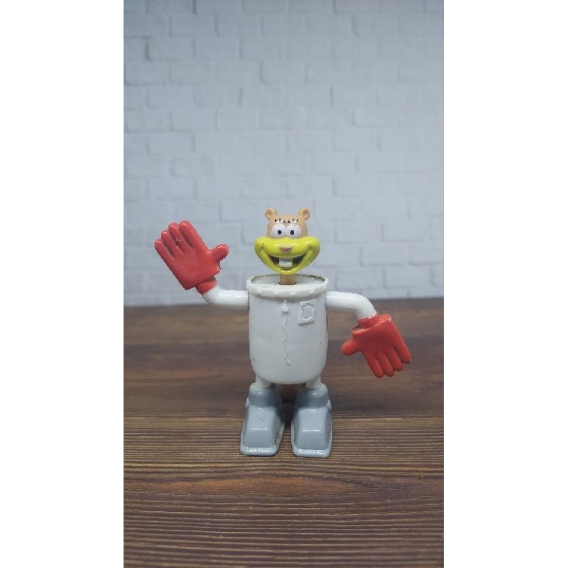 Sandy figure spongebob mainan mcd murah