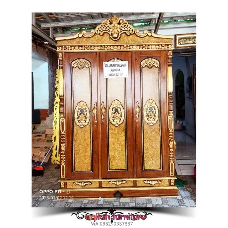 LEMARI PAKAIAN PINTU 3 LEMARI PAKAIAN KAYU JATI UKIRAN JEPARA
