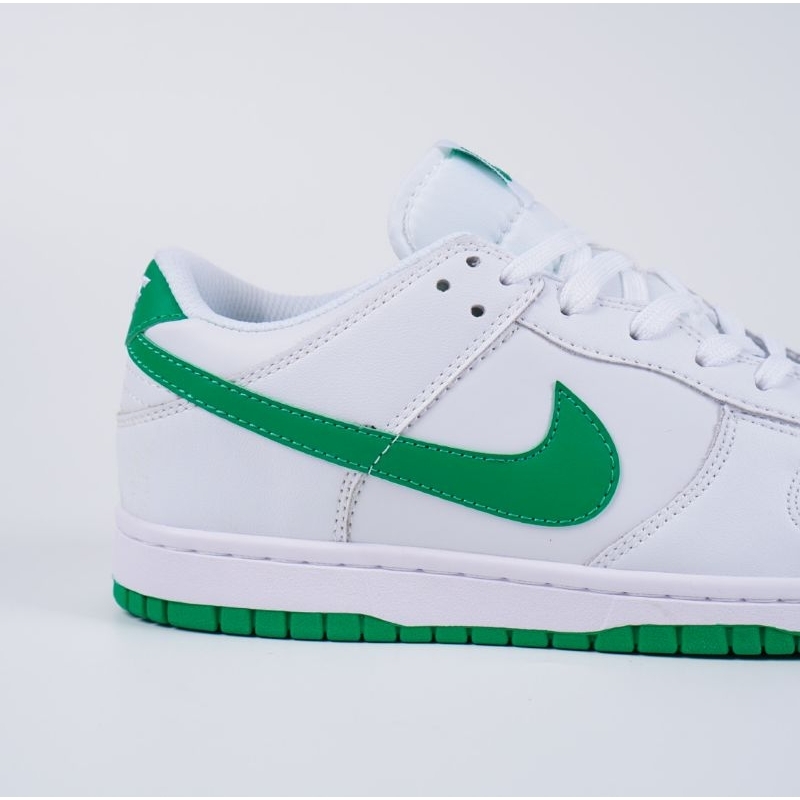 Sepatu Nik Sb Low White Green