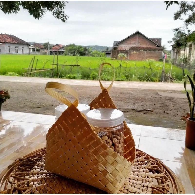 Tas Ketupat | Tas Besek Hampers