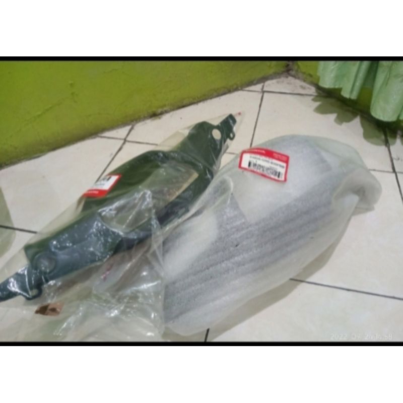 batok depan bagian A dan B satu set astrea grand original AHM Honda