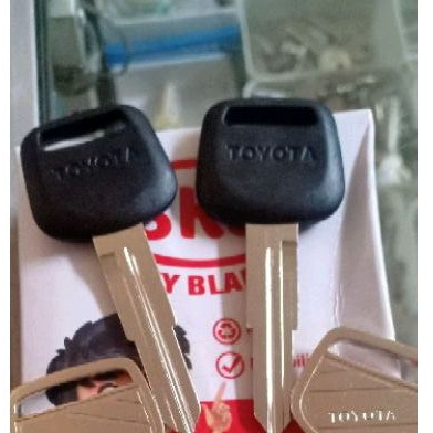 bahan kunci Toyota Soluna karet