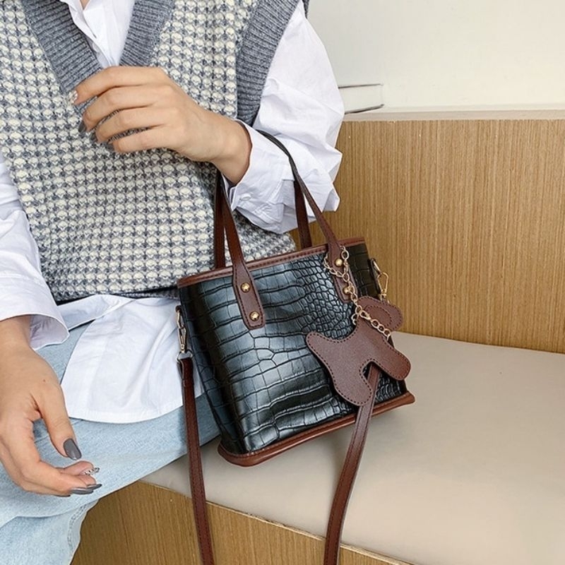 Handbag Wanita Tas Selempang Wanita Import Bahan Kulit Sintetis