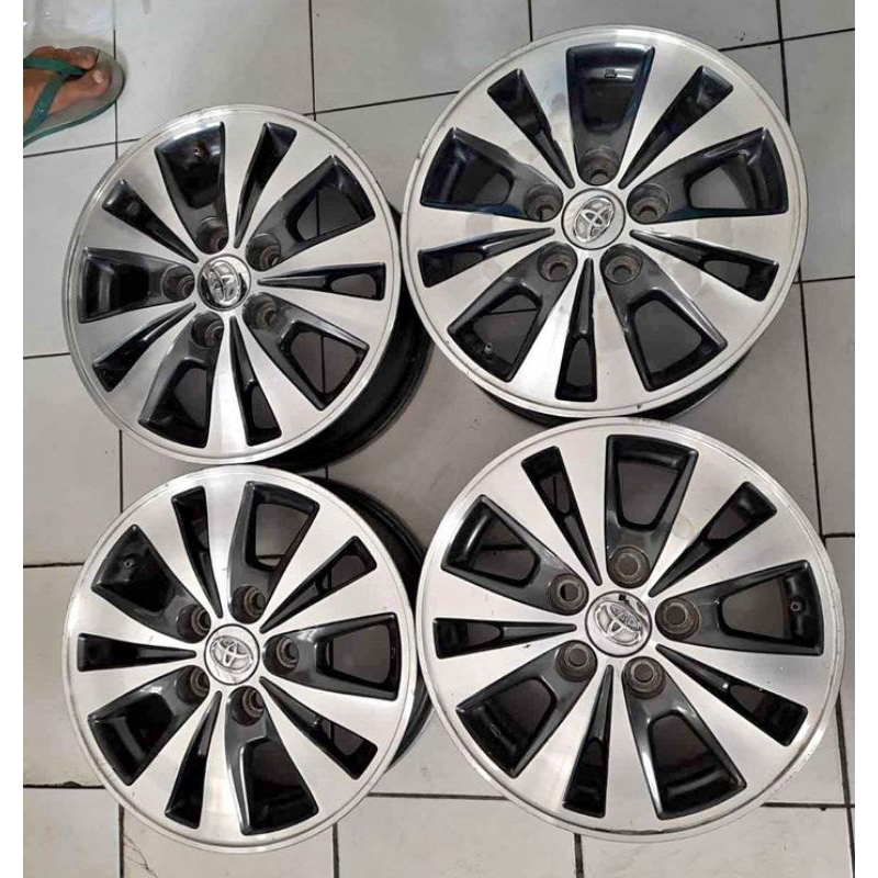 Velg Mobil Bekas Std Oem Innova Ring 15x6 Pcd 5x114,3 grey polis